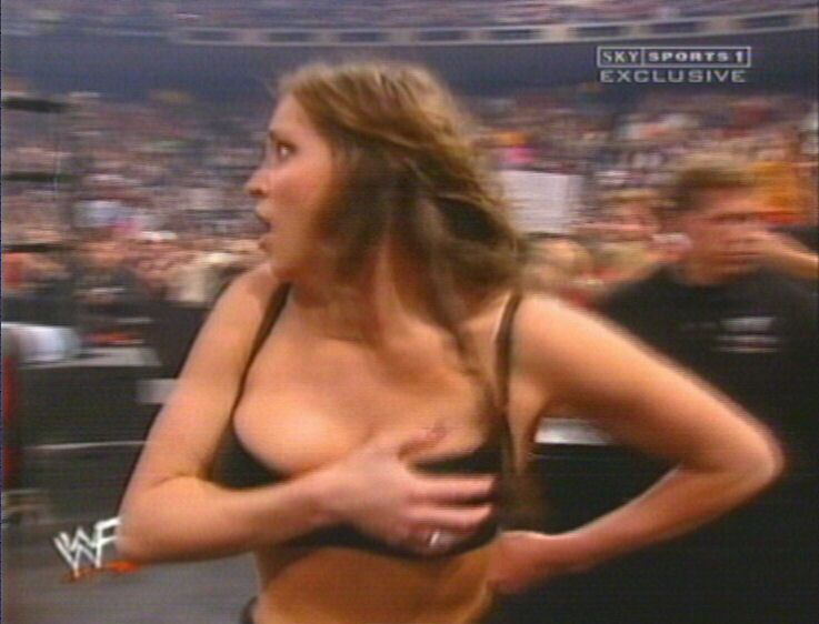 Mcmahon nude leak stephanie Stephanie McMahon